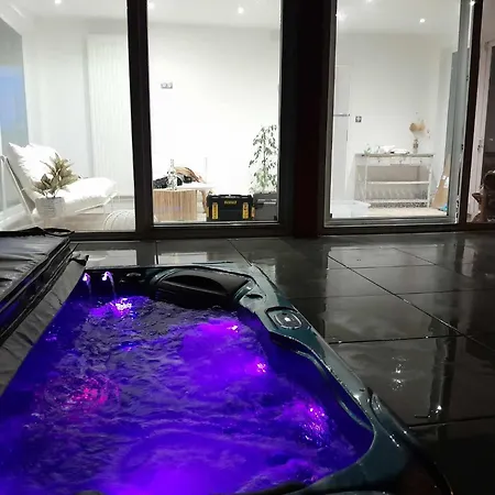 Villa Maison Avec Jacuzzi Privatif *